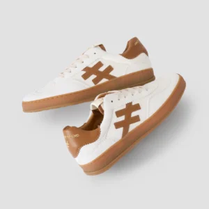 deportiva iconic ii pony off white