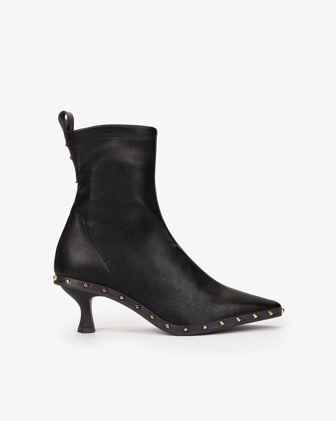 botin tachuelas negro